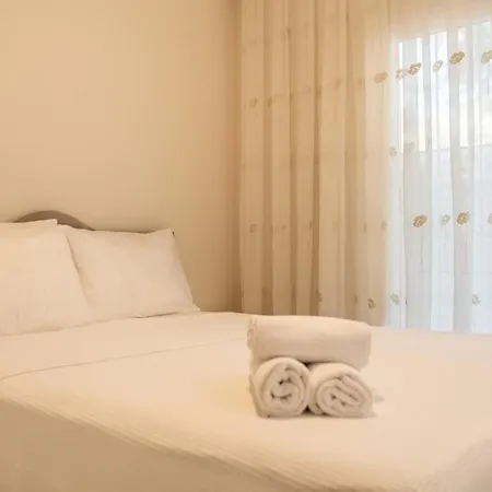 公寓 Lovely Flat With Balcony In Close To Sea *