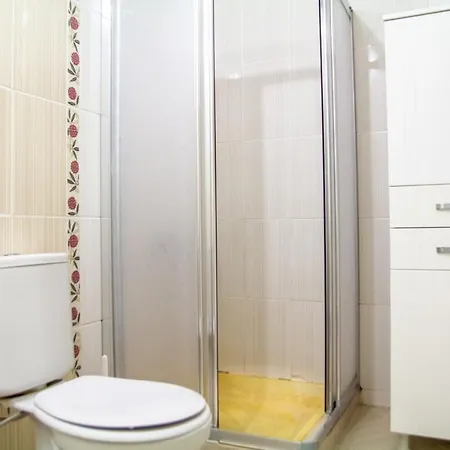 Lovely Flat With Balcony In Close To Sea Çeşme